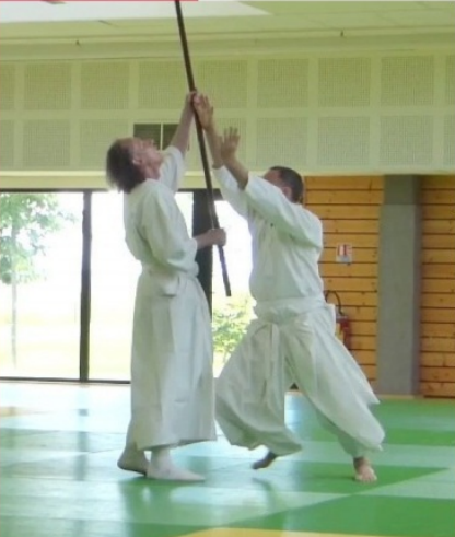 Shintaido – Die Kunst des Stockfechtens